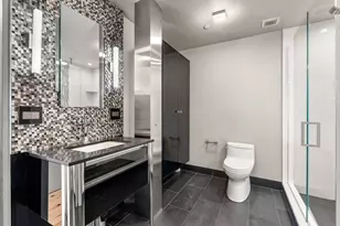 21 Wormwood St, Boston, MA 02210 - Photo 14