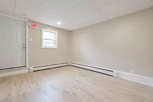 1653 Acushnet Ave, New Bedford, MA 02746 - Photo 6