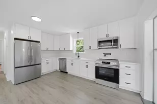 6 Sterling St, Leicester, MA 01524 - Photo 2