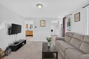 214 Malden St, Revere, MA 02151 - Photo 22