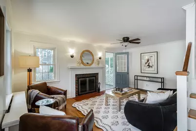 7 Pilgrim Rd, Reading, MA 01867 - Photo 4