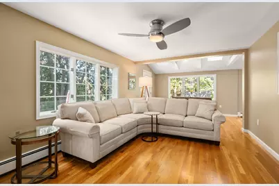7 Cape Cod Ln, Canton, MA 02021 - Photo 8