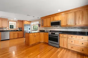 7 Cape Cod Ln, Canton, MA 02021 - Photo 2