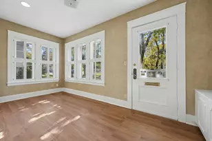 27 Pomona Rd, Worcester, MA 01602 - Photo 6