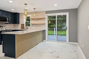 45 Leverett Rd, Amherst, MA 01002 - Photo 6