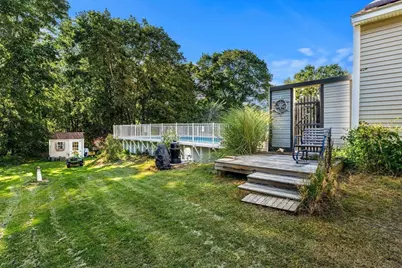 91 Currier St, Methuen, MA 01844 - Photo 28