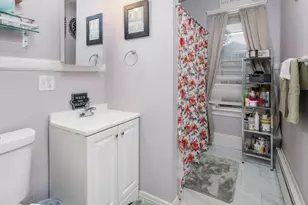 628 Cumberland Hill Rd, Woonsocket, RI 02895 - Photo 10