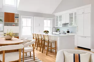 29 Elm St, Brookline, MA 02445 - Photo 4