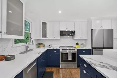 523 Greendale Ave, Needham, MA 02492 - Photo 4