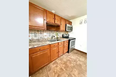 67 Everard St, Worcester, MA 01605 - Photo 8