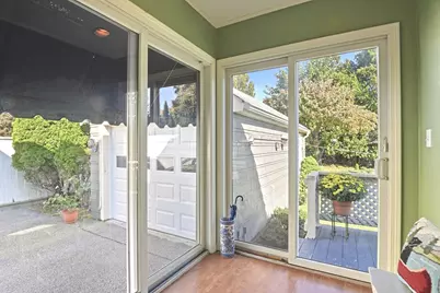4 Henry Avenue, Woburn, MA 01801 - Photo 28