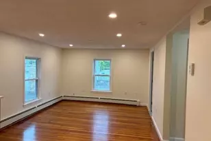 49 Taylor St, Gloucester, MA 01930 - Photo 10