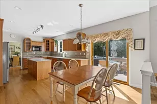100 Eagle Rock Rd, Stoughton, MA 02072 - Photo 12