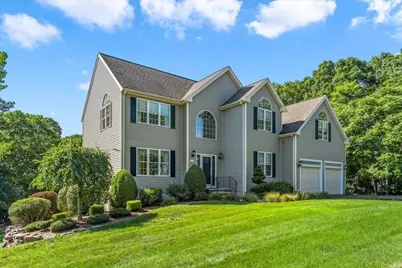 100 Eagle Rock Rd, Stoughton, MA 02072 - Photo 2
