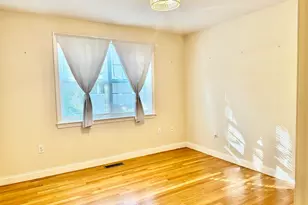 14 Gilbert St, Newton, MA 02458 - Photo 6