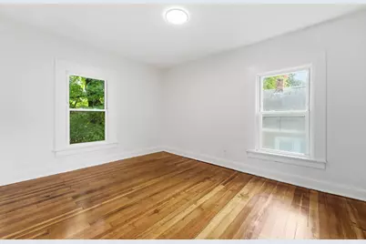 73 Jasper St, Springfield, MA 01109 - Photo 18