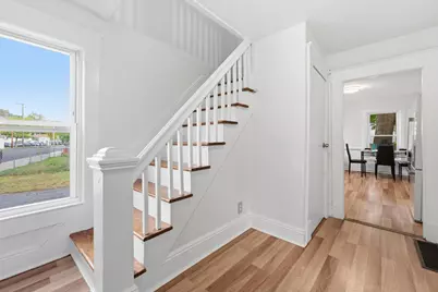 73 Jasper St, Springfield, MA 01109 - Photo 2