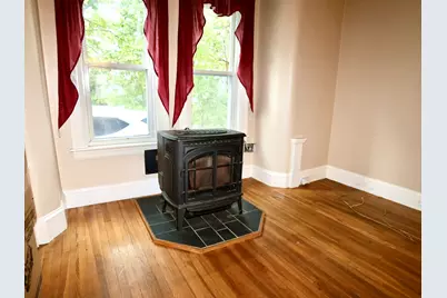 133 Whipple St, Worcester, MA 01610 - Photo 2