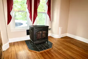133 Whipple St, Worcester, MA 01610 - Photo 2