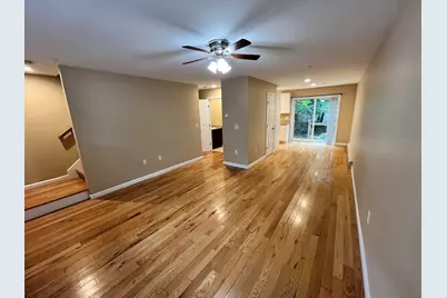 17 Arcade Street #B, Northbridge, MA 01588 - Photo 4