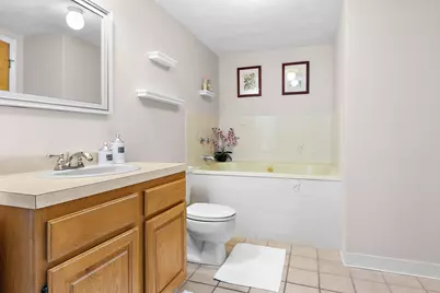 12 Country Club Ln #D, Milford, MA 01757 - Photo 20