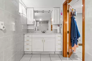 21 Buxton St, Peabody, MA 01960 - Photo 38