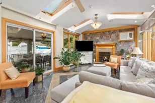 21 Buxton St, Peabody, MA 01960 - Photo 16