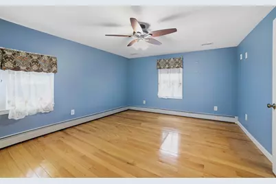 81 Rochdale St, Auburn, MA 01501 - Photo 18