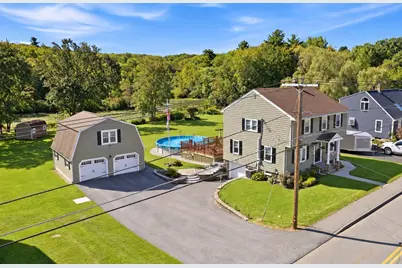 81 Rochdale St, Auburn, MA 01501 - Photo 2