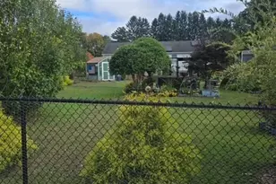 19 3rd Ave, Ware, MA 01082 - Photo 2