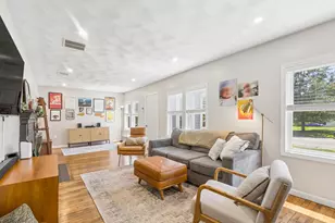 728 Pleasant St, Attleboro, MA 02703 - Photo 10
