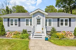 728 Pleasant St, Attleboro, MA 02703 - Photo 1