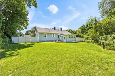 728 Pleasant St, Attleboro, MA 02703 - Photo 32