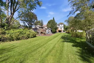 18 Middle St, Lexington, MA 02421 - Photo 2