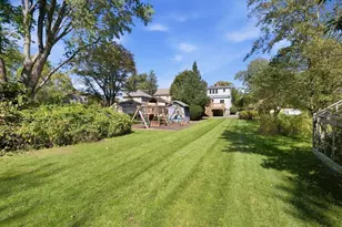 18 Middle St, Lexington, MA 02421 - Photo 2