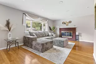 27 Lyman Rd, Framingham, MA 01701 - Photo 4