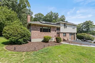 27 Lyman Rd, Framingham, MA 01701 - Photo 2