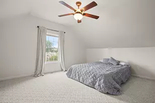 129 Scott St, Attleboro, MA 02703 - Photo 18