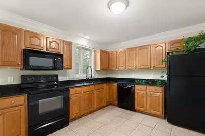 129 Scott St #4, Attleboro, MA 02703 - Photo 14