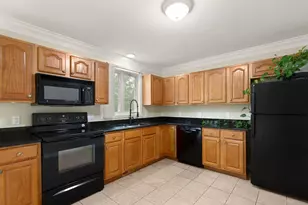 129 Scott St, Attleboro, MA 02703 - Photo 14