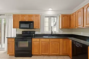 129 Scott St, Attleboro, MA 02703 - Photo 16
