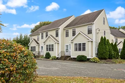 129 Scott St #4, Attleboro, MA 02703 - Photo 4