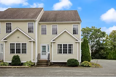129 Scott St #4, Attleboro, MA 02703 - Photo 2