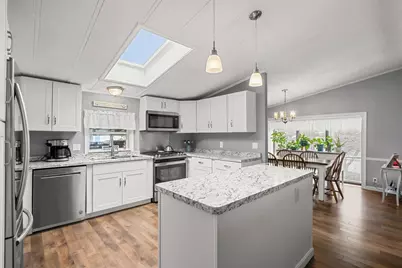 38 Victorian Way, West Bridgewater, MA 02379 - Photo 4