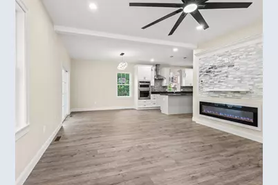 132 Barrington Rd, Longmeadow, MA 01106 - Photo 10