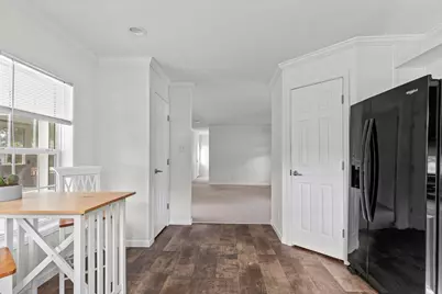 18 Candlelight Dr, Plymouth, MA 02360 - Photo 8