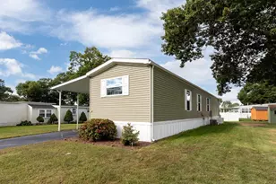 18 Candlelight Dr, Plymouth, MA 02360 - Photo 24