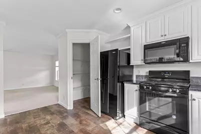 18 Candlelight Dr, Plymouth, MA 02360 - Photo 6