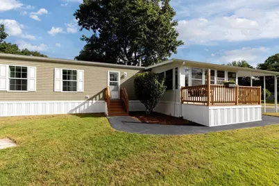 18 Candlelight Dr, Plymouth, MA 02360 - Photo 2
