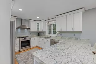 19 Hampstead St, Methuen, MA 01844 - Photo 6